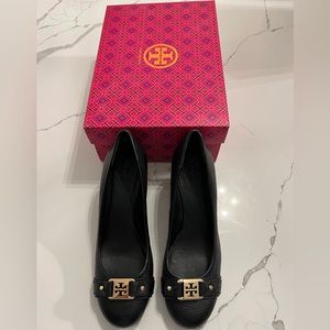 Tory Burch Wedge- size 8 NEW
